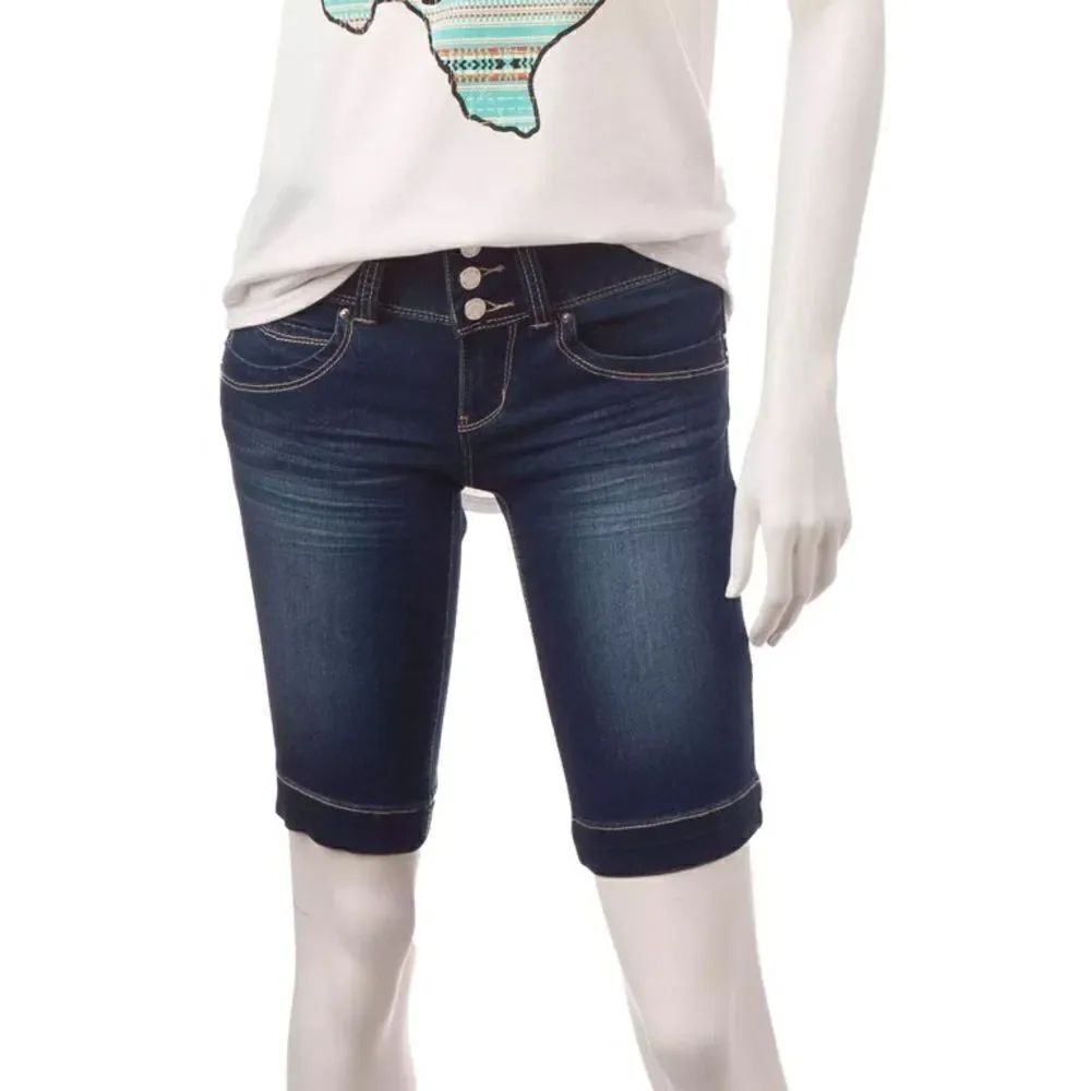 YMI Juniors Wanna Betta Butt Bermuda Denim Shorts, Dark wash size 5